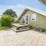 Emiljan - From The Sea By Interhome * Hals