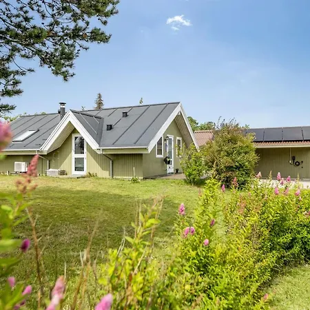 Semesterbostad Emiljan - From The Sea By Interhome