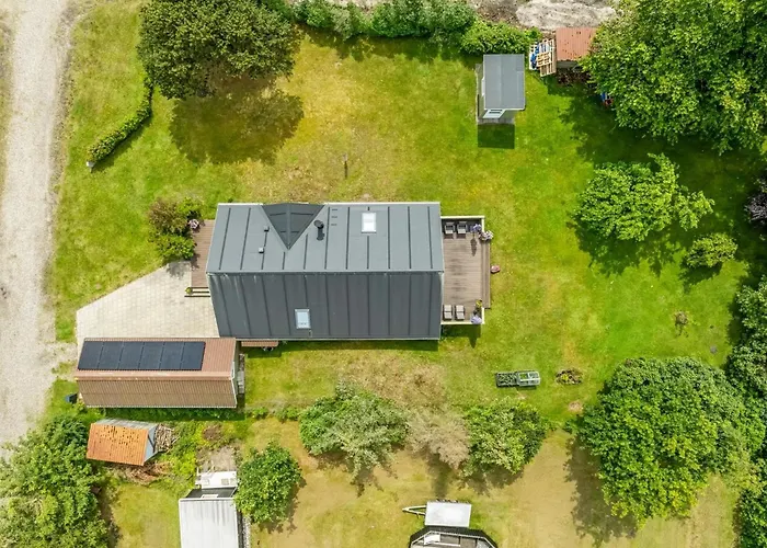 Emiljan - From The Sea By Interhome *